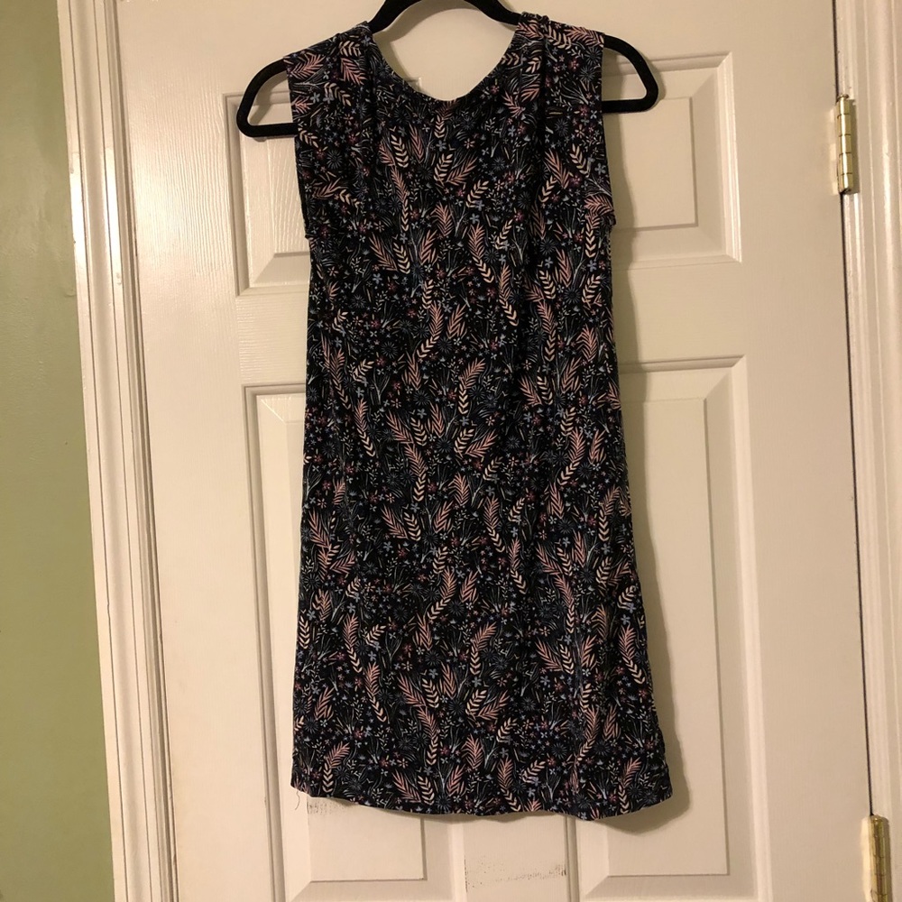 Loft Dress xxsp - Picture 2 of 3